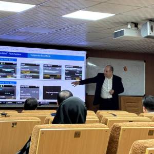 برگزاری کارگاه آموزشی تکنولوژی های نوین در مدیریت دیابت ویژه پزشکان محترم فوق تخصص غدد بزرگسال در بیمارستان نمازی شهر شیراز (پمپ انسولین و سنسور قند خون)